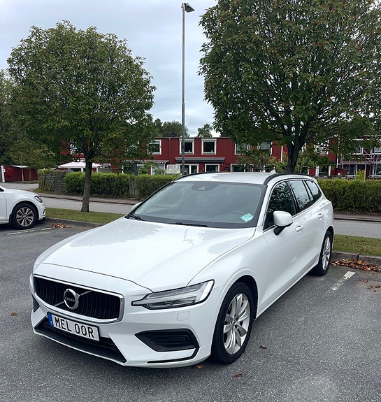 Volvo V60 3 of 17