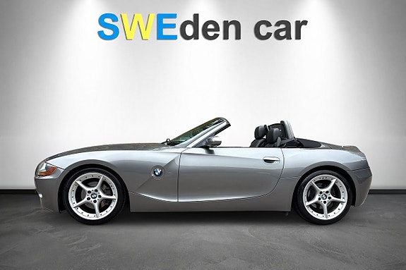 BMW Z4 2 of 11