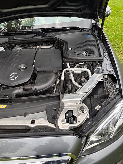 Mercedes-Benz E220 d 13 of 14