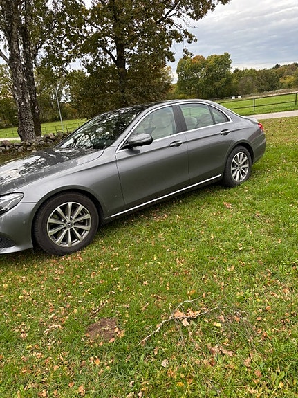 Mercedes-Benz E220 d 3 of 14
