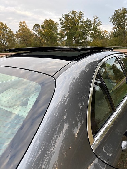 Mercedes-Benz E220 d 7 of 14