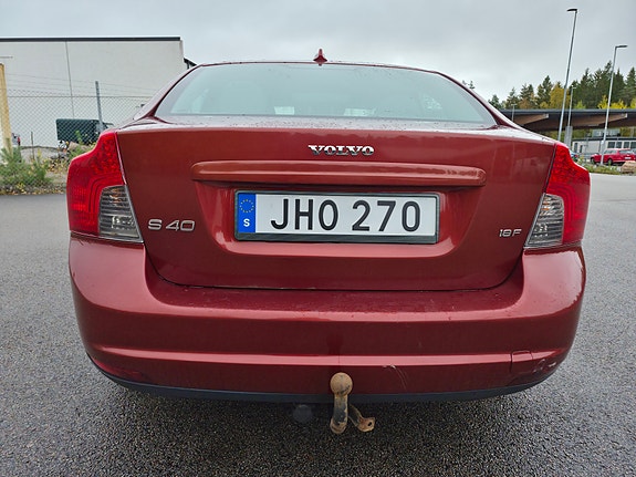 Volvo S40 6 of 6
