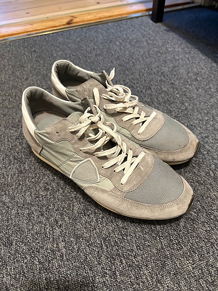 Product image 1 of 3