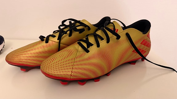 Product image 1 of 3