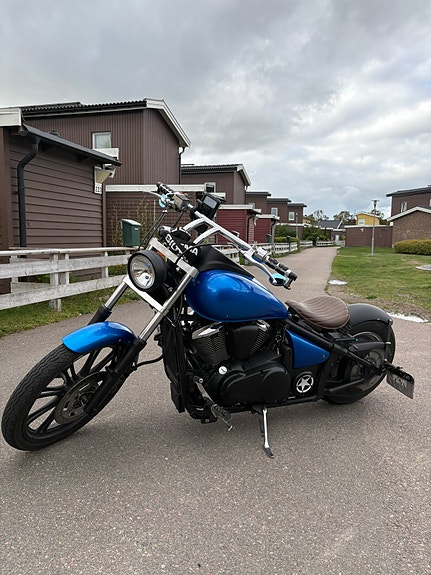 Kawasaki Vulcan 900 Custom 5 of 6