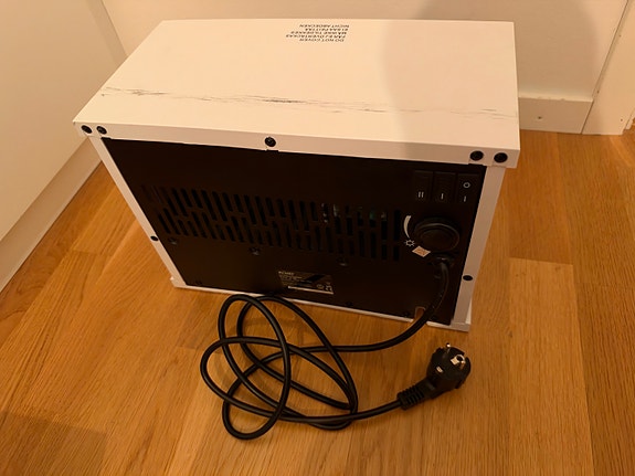 Product image 8 of 9