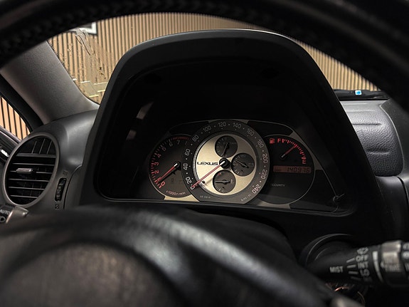 Lexus IS200 22 of 23