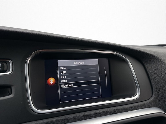 Volvo V40 19 of 30