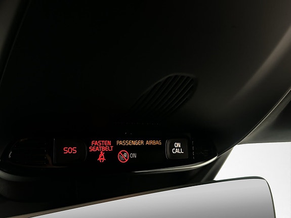 Volvo V40 23 of 30