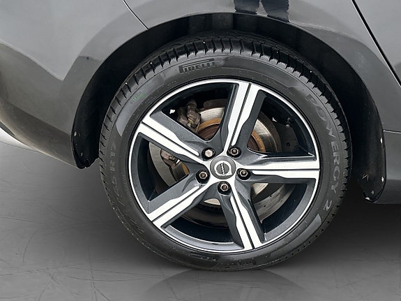 Volvo V40 30 of 30