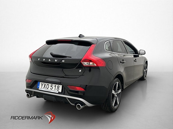 Volvo V40 8 of 30