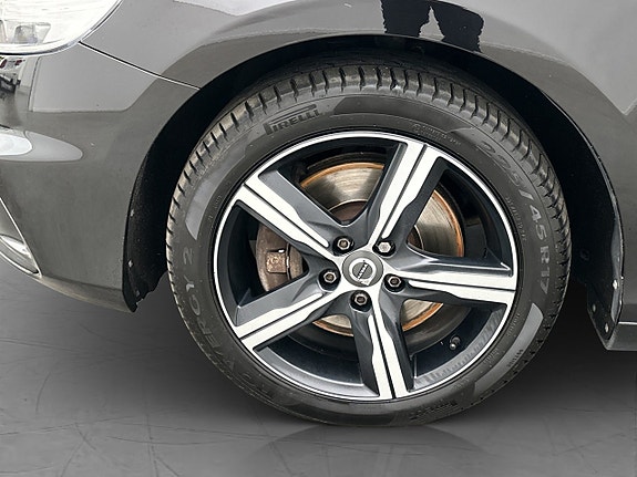 Volvo V40 28 of 30