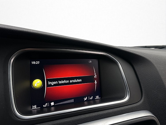 Volvo V40 20 of 30
