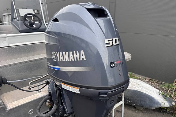 Buster M - Yamaha 50 hk 4 takt - 80 trailer 8 of 10