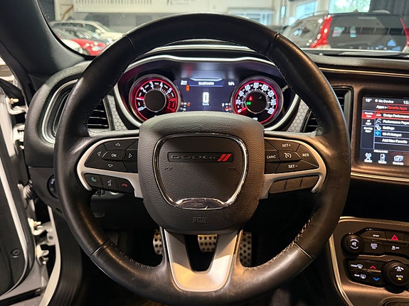 Dodge Challenger 18 of 19