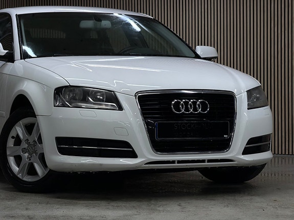 Audi A3 2 of 17