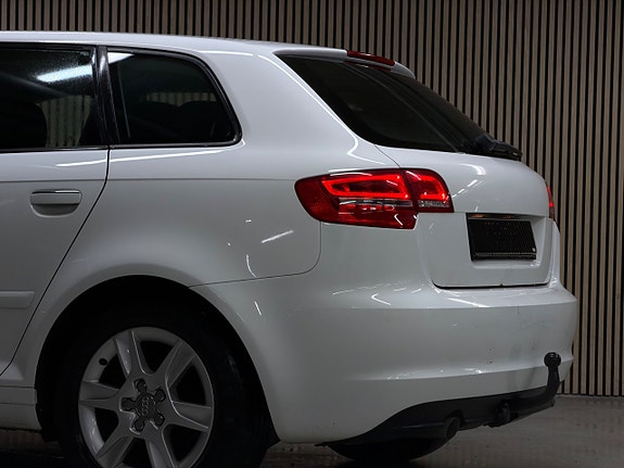 Audi A3 9 of 17