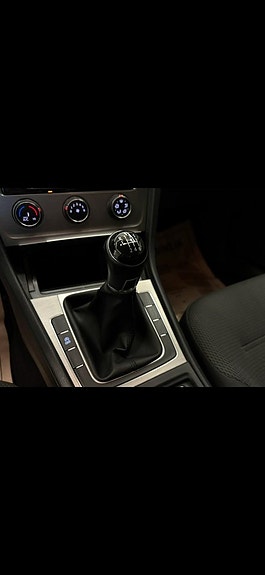 Volkswagen Golf I 17 of 24
