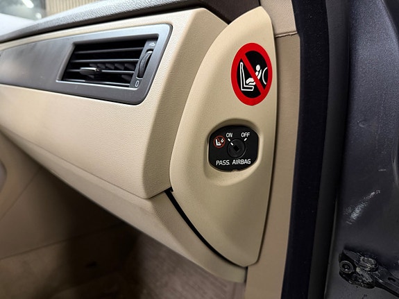 Volvo V70 20 of 20