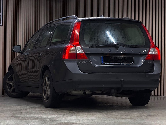 Volvo V70 6 of 20