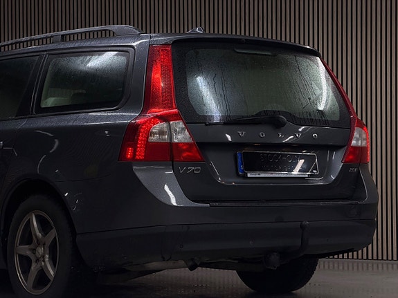 Volvo V70 7 of 20
