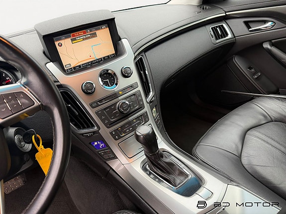 Cadillac CTS 15 of 16