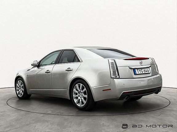 Cadillac CTS 7 of 16