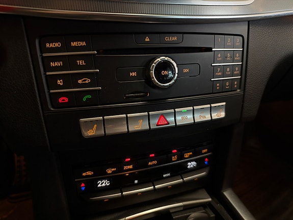 Mercedes-Benz E 220 d 15 of 21
