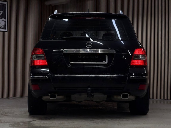 Mercedes-Benz GLK220 13 of 25