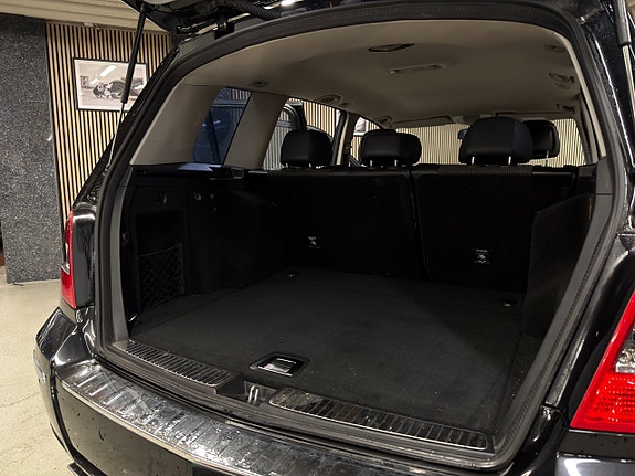 Mercedes-Benz GLK220 22 of 25