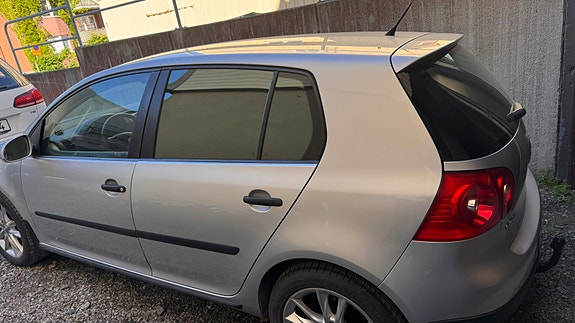 Volkswagen Golf V 6 of 6