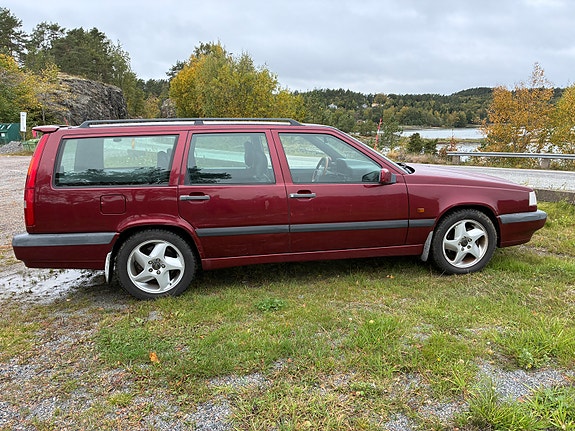 Volvo 850 3 of 7