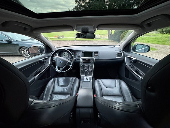Volvo V60 9 of 9
