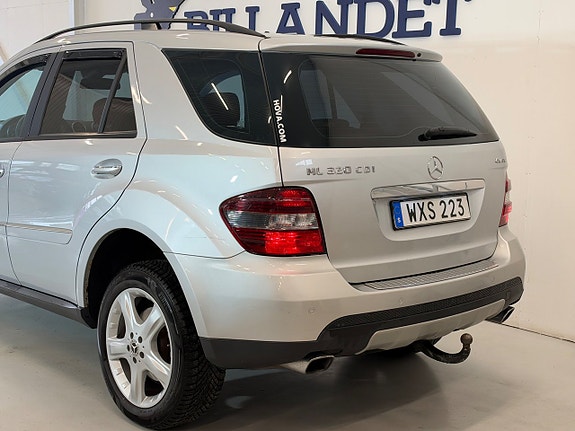 Mercedes-Benz ML 320 6 of 25