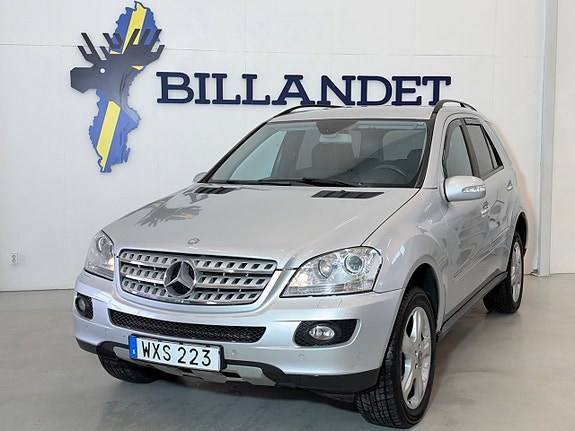 Mercedes-Benz ML 320 4 of 25
