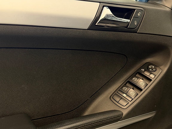 Mercedes-Benz ML 320 24 of 25