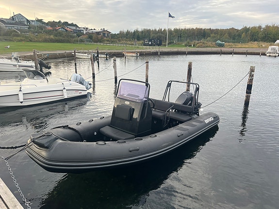 BRIG 570 Navigator 2 of 3