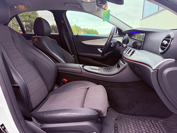 Mercedes-Benz E 220 d 17 of 21