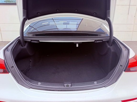 Mercedes-Benz E 220 d 10 of 21