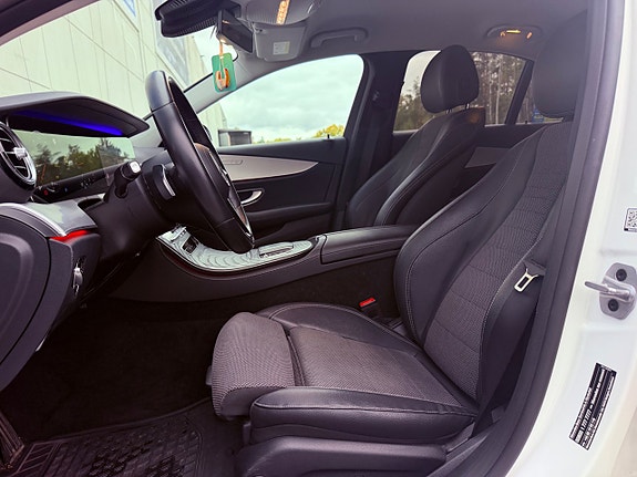 Mercedes-Benz E 220 d 14 of 21