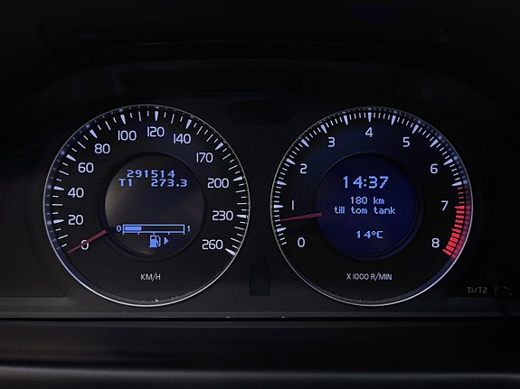 Volvo V70 24 of 27