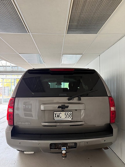 Chevrolet Tahoe 12 of 13