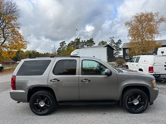 Chevrolet Tahoe 10 of 13