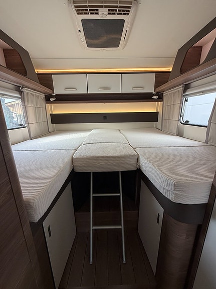 Knaus L!VE Wave 700 MEG AUTOMAT! Långbäddar & taksäng! 3500kg - B-kort AC i bodel! Stort garage! 11 of 22