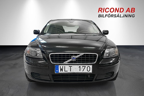 Volvo S40 9 of 18