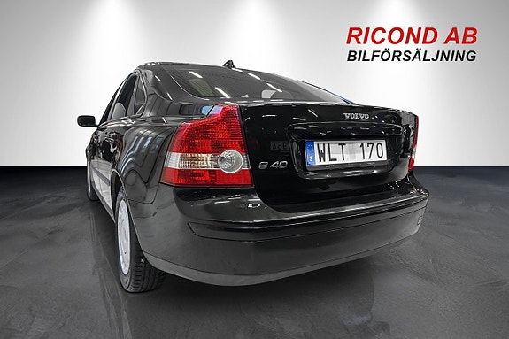 Volvo S40 7 of 18