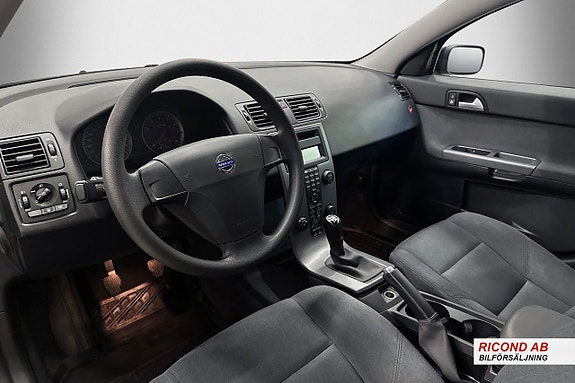 Volvo S40 14 of 18