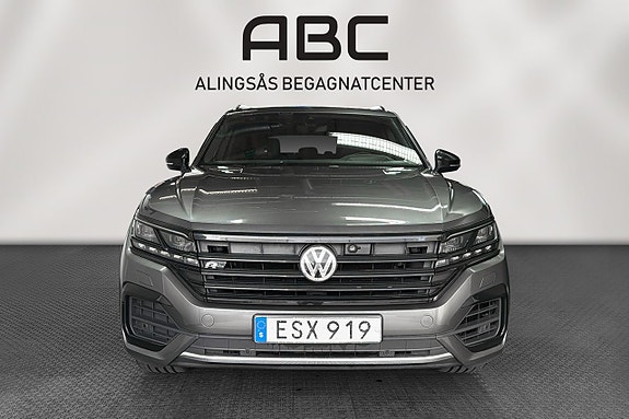 Volkswagen Touareg 7 of 30
