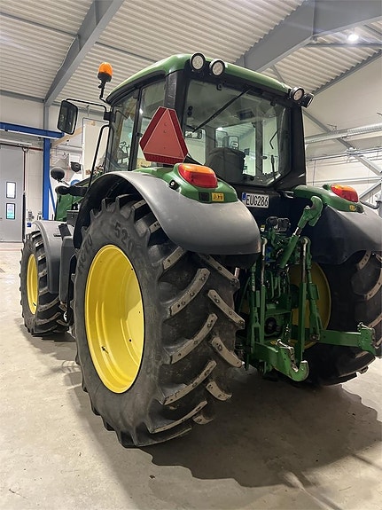 John Deere 6125M 4 of 6