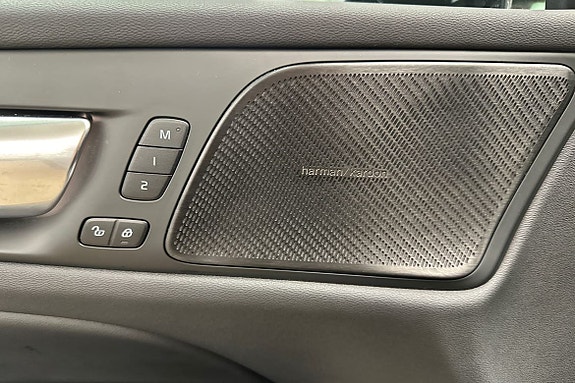 Volvo V60 15 of 28